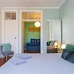 Apartamento Spacious, Bright And Newly Renovated 2 Bedroom Apartment, Historical Center, Madragoa *