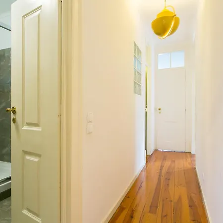 公寓 Spacious, Bright And Newly Renovated 2 Bedroom Apartment, Historical Center, Madragoa Lisboa