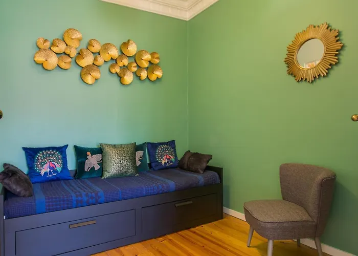 Lägenhet Spacious, Bright And Newly Renovated 2 Bedroom Apartment, Historical Center, Madragoa *