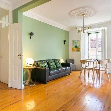 Spacious, Bright And Newly Renovated 2 Bedroom Apartment, Historical Center, Madragoa Apartment Lissabon