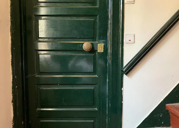 Spacious, Bright And Newly Renovated 2 Bedroom Apartment, Historical Center, Madragoa Apartmán Lisboa