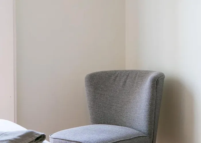 Spacious, Bright And Newly Renovated 2 Bedroom Apartment, Historical Center, Madragoa Apartmán Lisboa