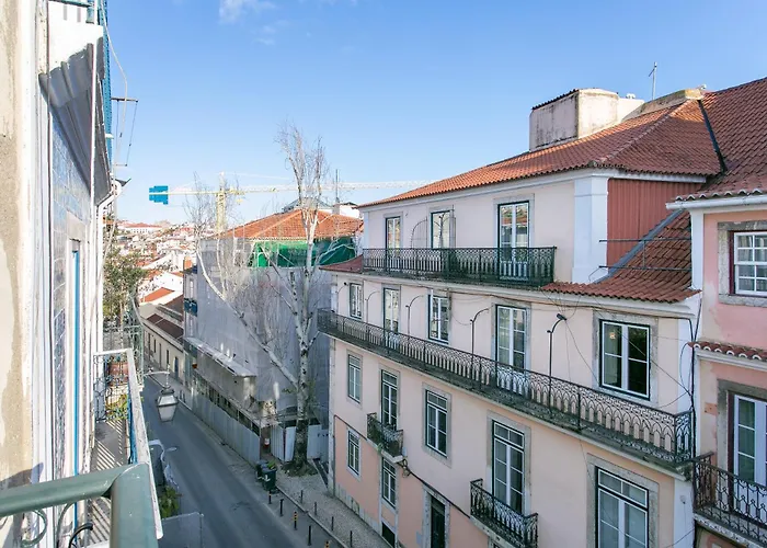 Apartmán Spacious, Bright And Newly Renovated 2 Bedroom Apartment, Historical Center, Madragoa Lisboa